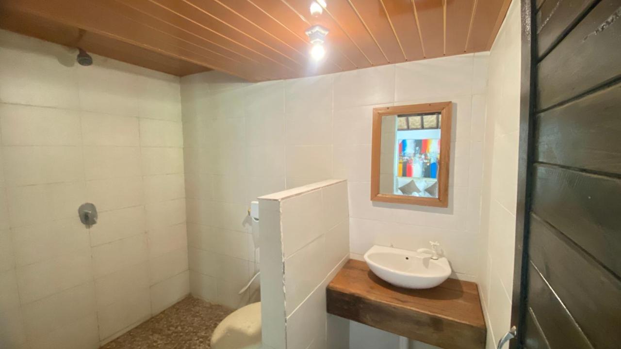 Gelih Bungalow Nusa Penida Batununggul Buitenkant foto